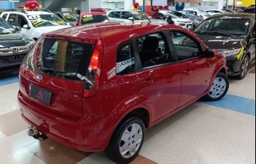 Ford Fiesta 1.6 MPi Class Hatch 8v - Foto #4