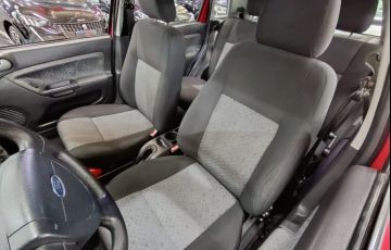 Ford Fiesta 1.6 MPi Class Hatch 8v - Foto #8
