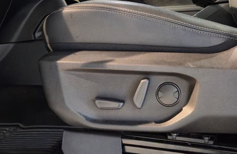 Ford Ranger 3.0 V6 Turbo CD Xlt 4x4 - Foto #6