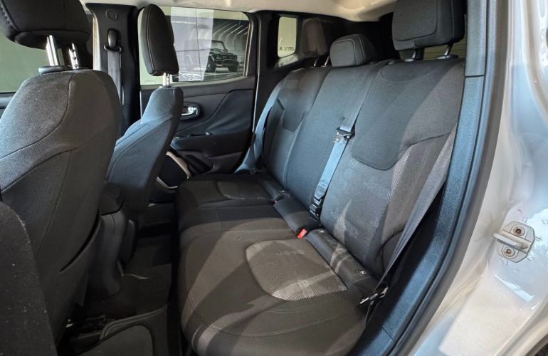 Jeep Renegade 2.0 16V Turbo Sport 4x4 - Foto #7
