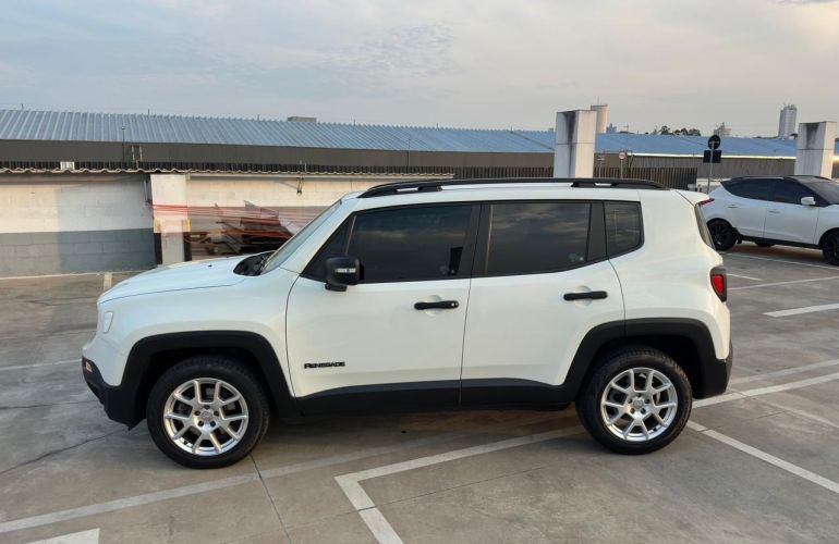 Jeep Renegade 1.8 16V Sport - Foto #10