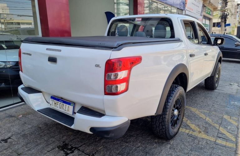 Mitsubishi L200 Triton 2.4 16V Turbo Sport GL CD 4x4 - Foto #8