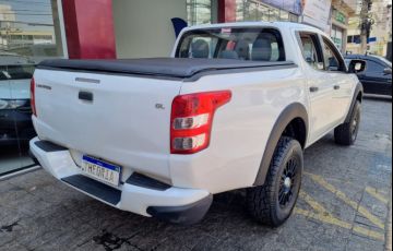 Mitsubishi L200 Triton 2.4 16V Turbo Sport GL CD 4x4 - Foto #8