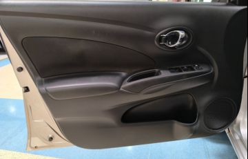 Nissan Versa 1.6 16V SV - Foto #10