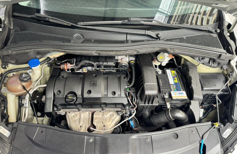 Peugeot 2008 Allure 1.6 16V (Flex) - Foto #10
