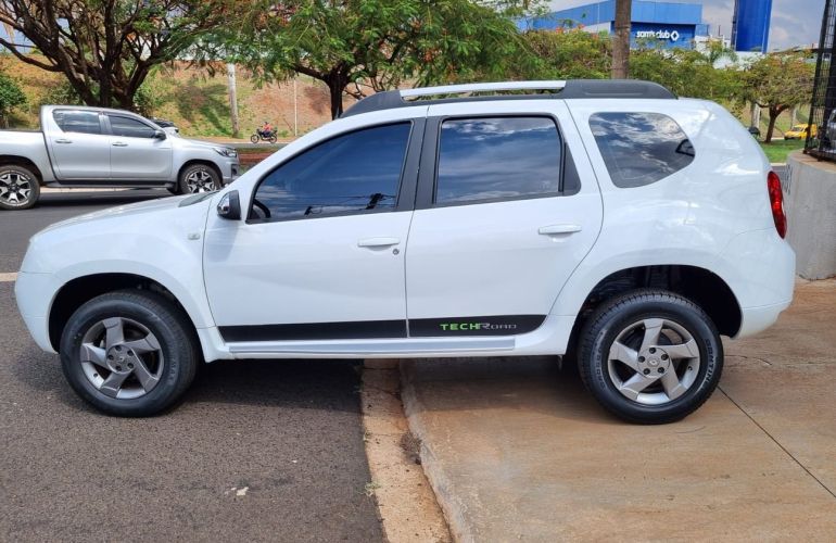 Renault Duster 1.6 Tech Road 4x2 16v - Foto #5
