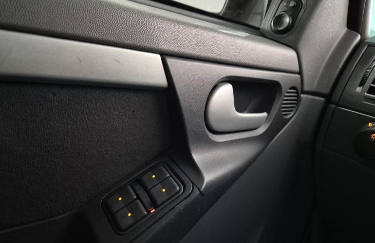 Chevrolet Meriva Maxx 1.4 (Flex) - Foto #10