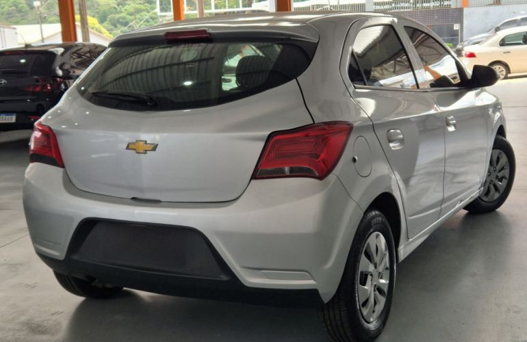 Chevrolet Onix 1.0 LT (Flex) - Foto #5