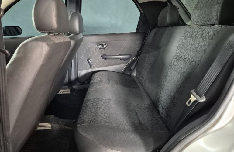 Fiat Palio Fire 1.0 8V (Flex) - Foto #7