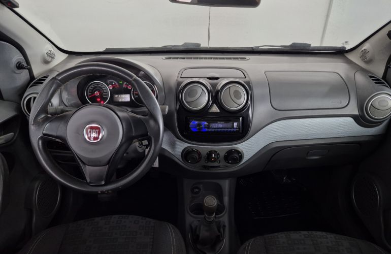 Fiat Palio Attractive 1.0 8V (Flex) - Foto #9