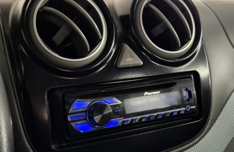 Fiat Palio Attractive 1.0 8V (Flex) - Foto #10