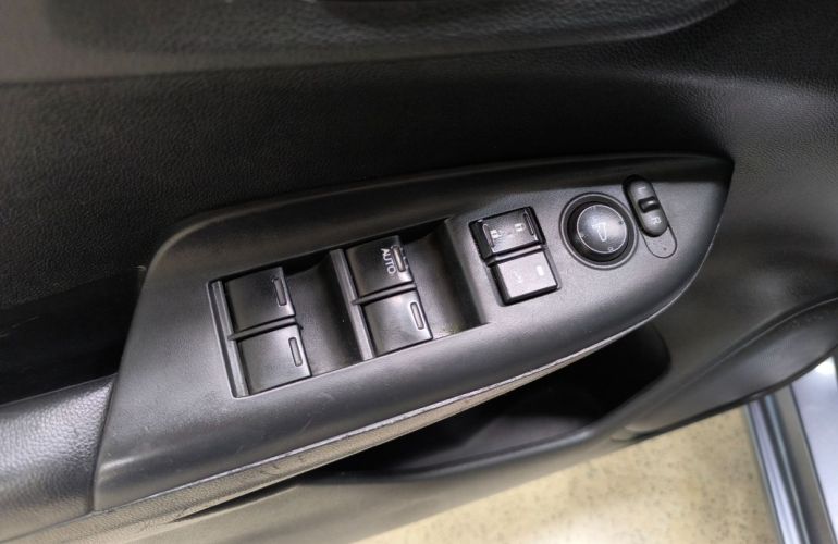 Honda Fit 1.5 EX 16v - Foto #10