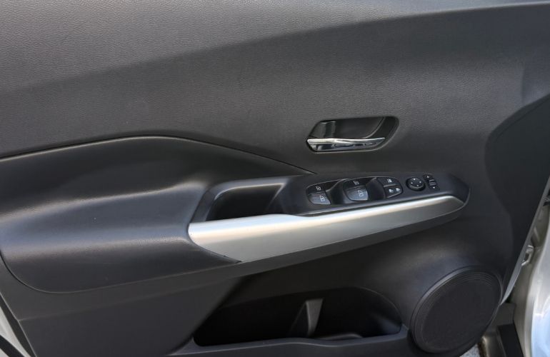 Nissan Kicks 1.6 SV CVT (Flex) - Foto #6