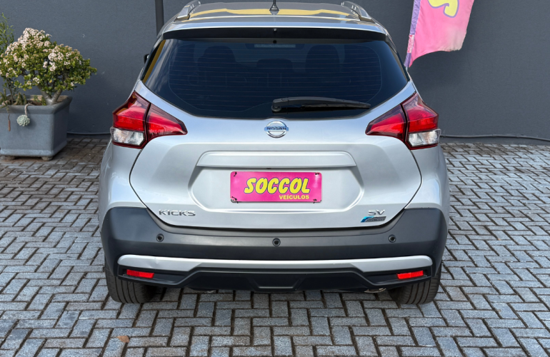 Nissan Kicks 1.6 SV CVT (Flex) - Foto #9
