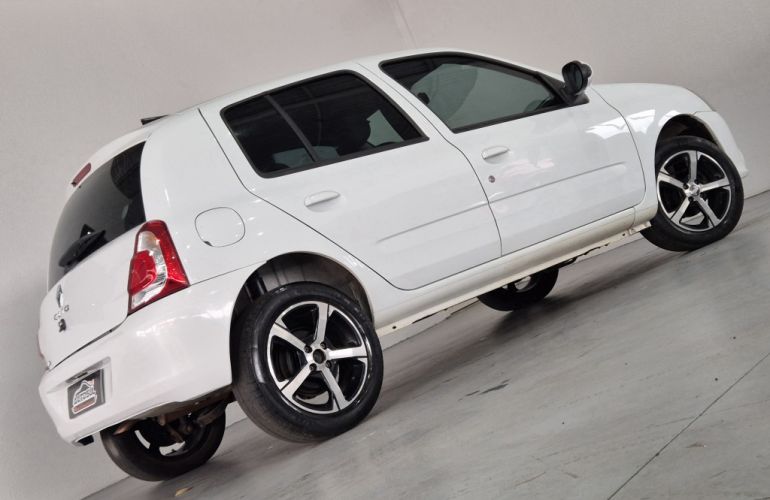 Renault Clio Expression 1.0 16V (Flex) - Foto #4