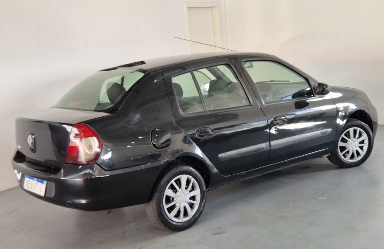 Renault Clio Sedan Expression 1.0 16V (flex) - Foto #4