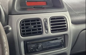 Renault Clio Sedan Expression 1.0 16V (flex) - Foto #9