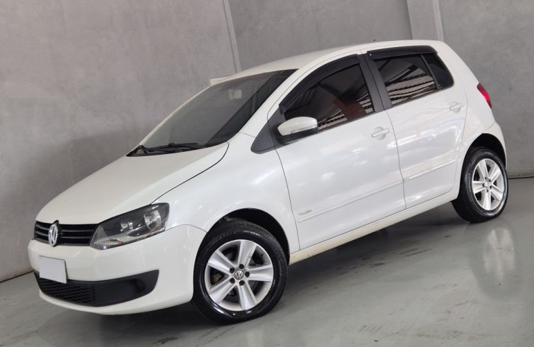 Volkswagen Fox Trend 1.0 8V (Flex) - Foto #3