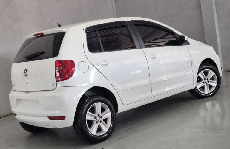 Volkswagen Fox Trend 1.0 8V (Flex) - Foto #5