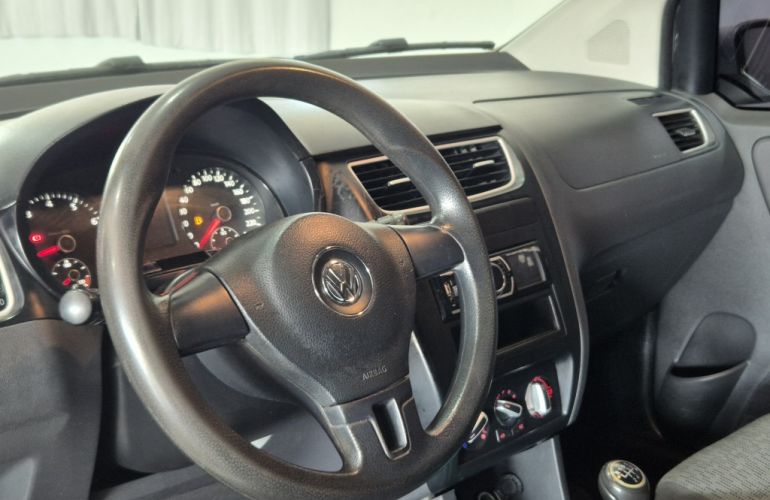 Volkswagen Fox Trend 1.0 8V (Flex) - Foto #6
