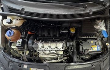 Volkswagen Fox 1.6 Mi 8v - Foto #8