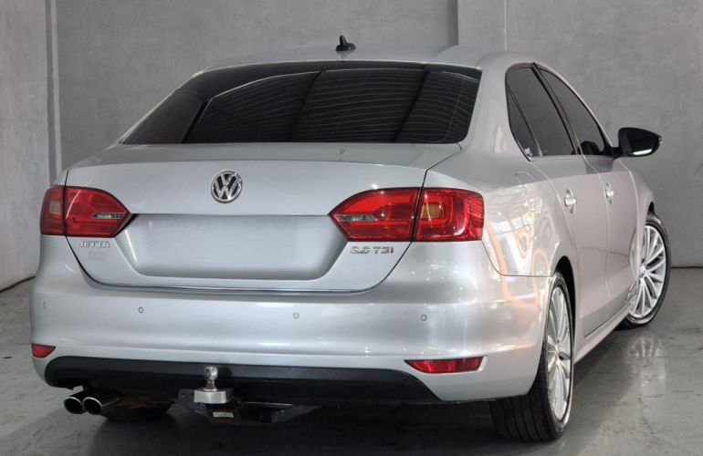 Volkswagen Jetta 2.0 TSI Highline DSG - Foto #5