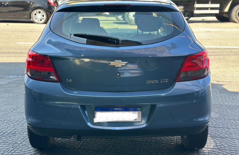 Chevrolet Onix 1.4 MPFi LTZ 8v - Foto #4