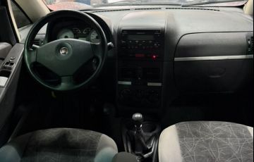 Fiat Idea ELX 1.4 (Flex) - Foto #3