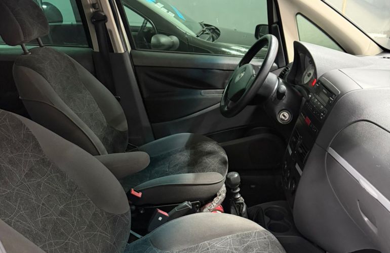 Fiat Idea ELX 1.4 (Flex) - Foto #6