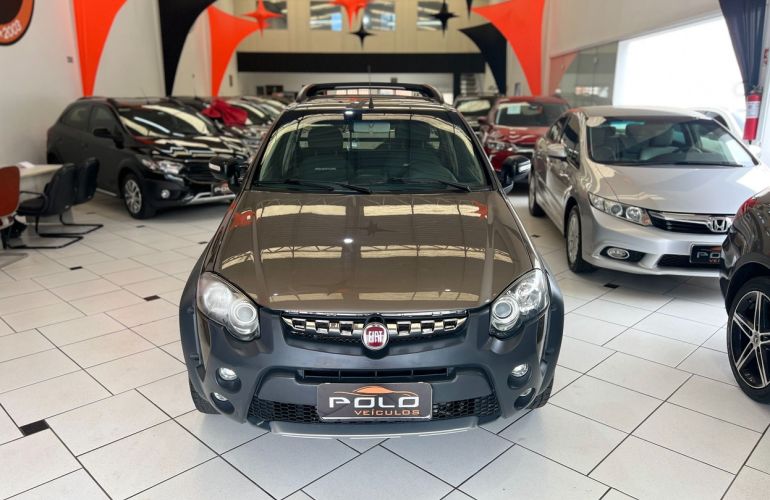 Fiat Strada 1.8 MPi Adventure CE 16v - Foto #1