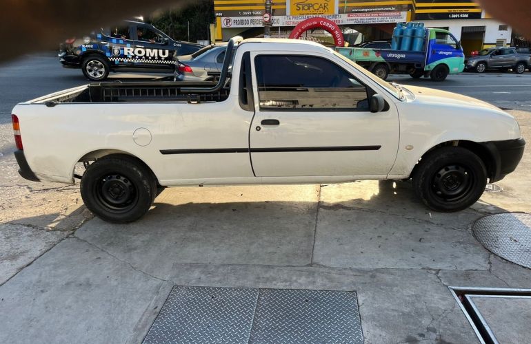 Ford Courier 1.6 MPi L 8v - Foto #4