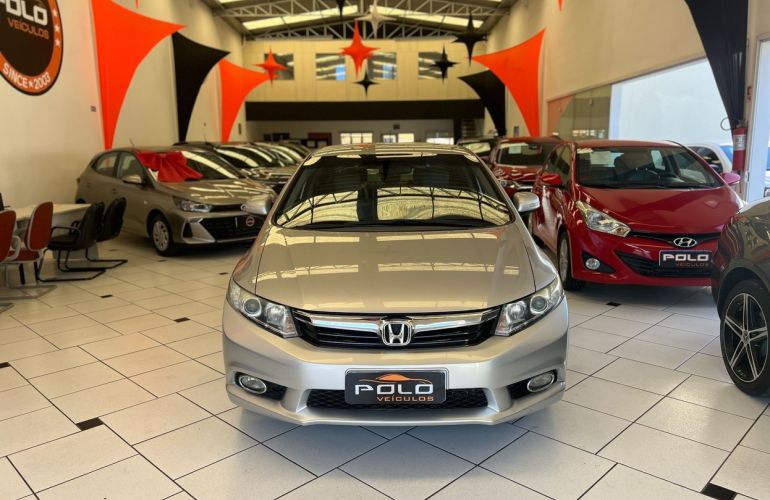 Honda Civic 2.0 LXR 16v - Foto #1