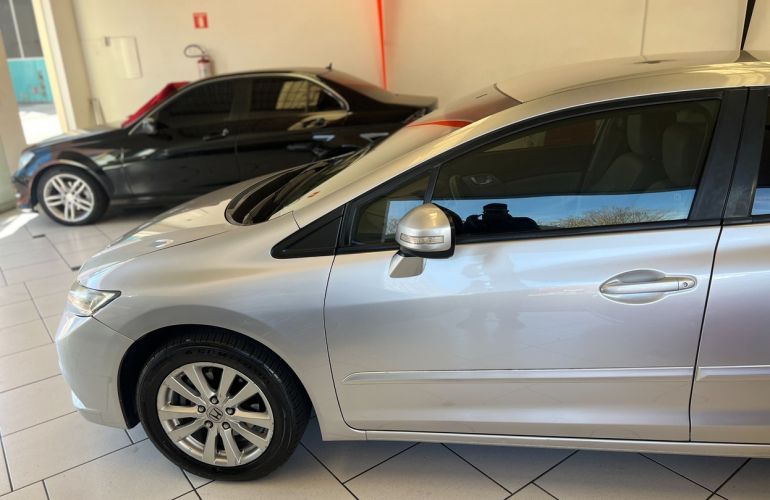 Honda Civic 2.0 LXR 16v - Foto #3