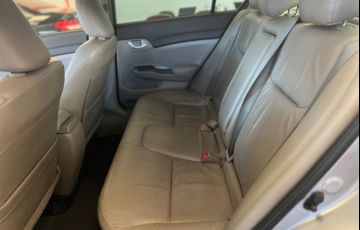 Honda Civic 2.0 LXR 16v - Foto #8