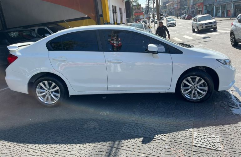 Honda Civic 1.8 LXS 16v - Foto #5