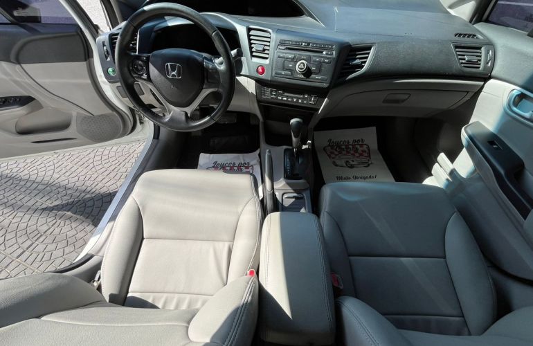 Honda Civic 1.8 LXS 16v - Foto #7