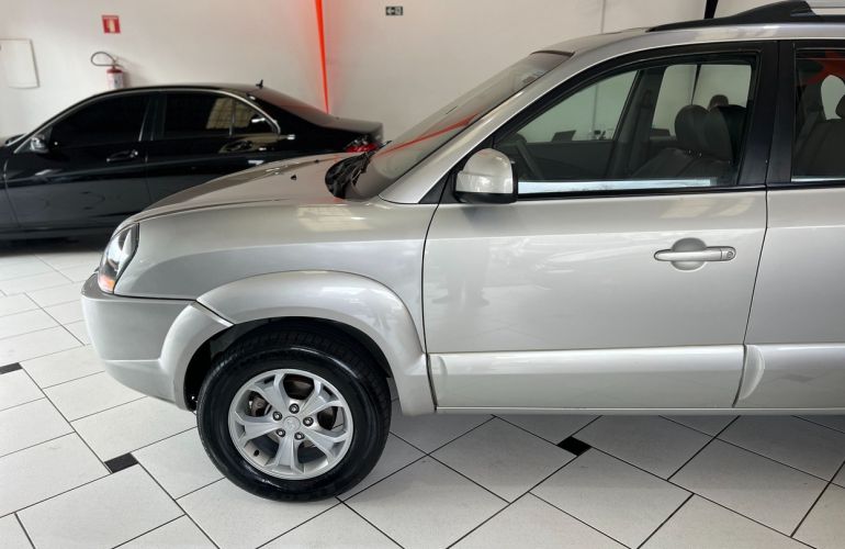 Hyundai Tucson 2.0 MPFi GLS 16V 143cv 2wd - Foto #3