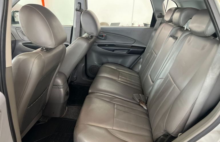 Hyundai Tucson 2.0 MPFi GLS 16V 143cv 2wd - Foto #8