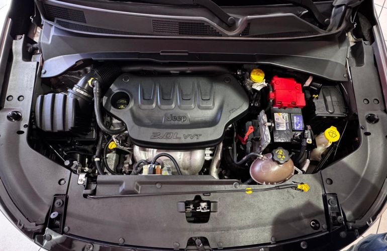 Jeep Compass 2.0 16V Longitude - Foto #8