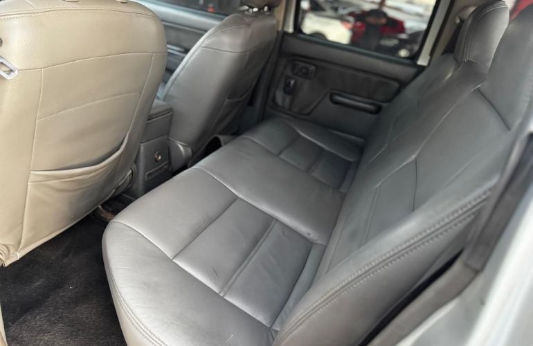 Nissan Frontier 2.8 Xe 4x4 CD Turbo Eletronic - Foto #3