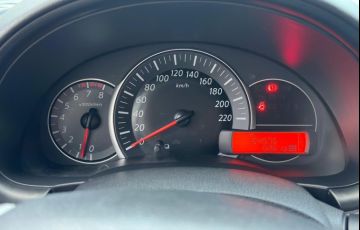 Nissan March 1.6 SV 16v - Foto #4