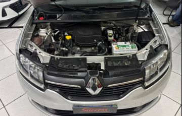 Renault Logan 1.6 Expression 8v - Foto #7