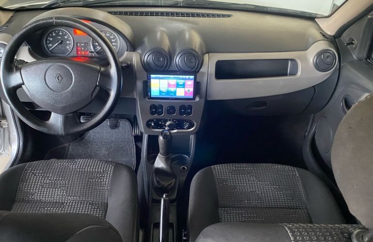 Renault Sandero 1.0 Expression 16v - Foto #10
