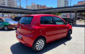 Volkswagen Fox 1.0 8V (Flex) 4p - Foto #3