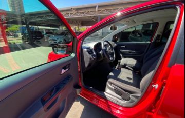 Volkswagen Fox 1.0 8V (Flex) 4p - Foto #5