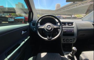 Volkswagen Fox 1.0 8V (Flex) 4p - Foto #9