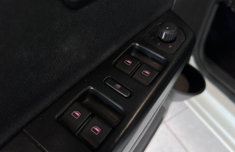 Volkswagen Fox 1.6 Msi Total Connect - Foto #8