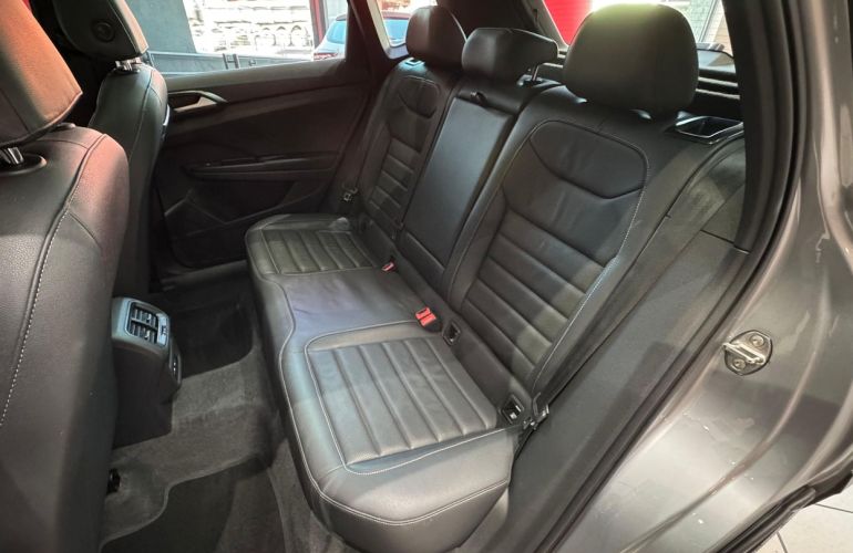 Volkswagen Taos 250 TSi Highline - Foto #7