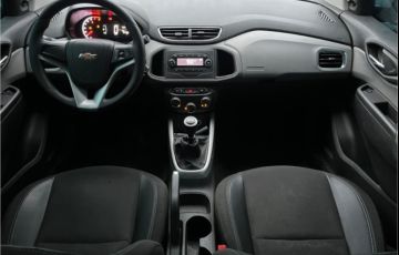 Chevrolet Onix 1.0 MPFi Joy 8V Flex 4p Manual - Foto #9