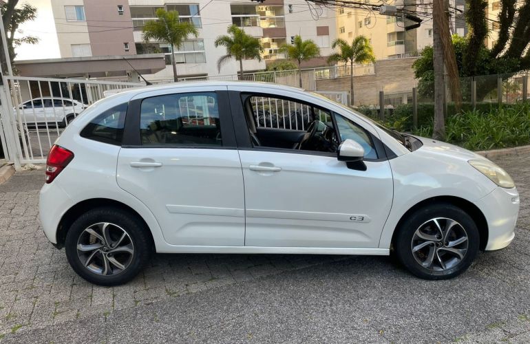 Citroën C3 1.5 Attraction 8v - Foto #4